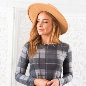 NeeSee’s Plaid Modest Swing Dress – Size Large – Like New